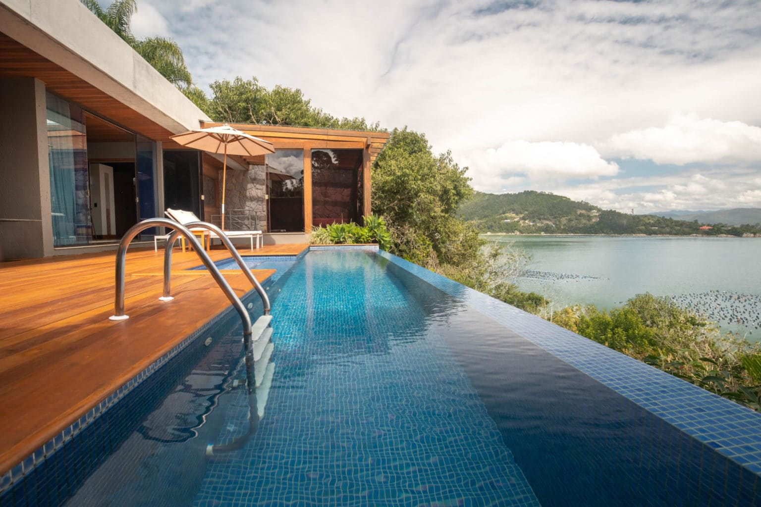 Hotel ponta dos ganchos Brésil piscine privée