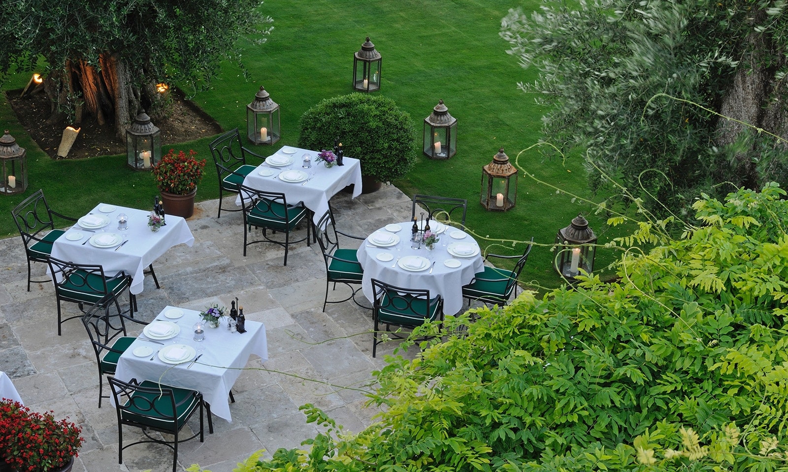 Finca Cortesin Espagne tables dans le jardin