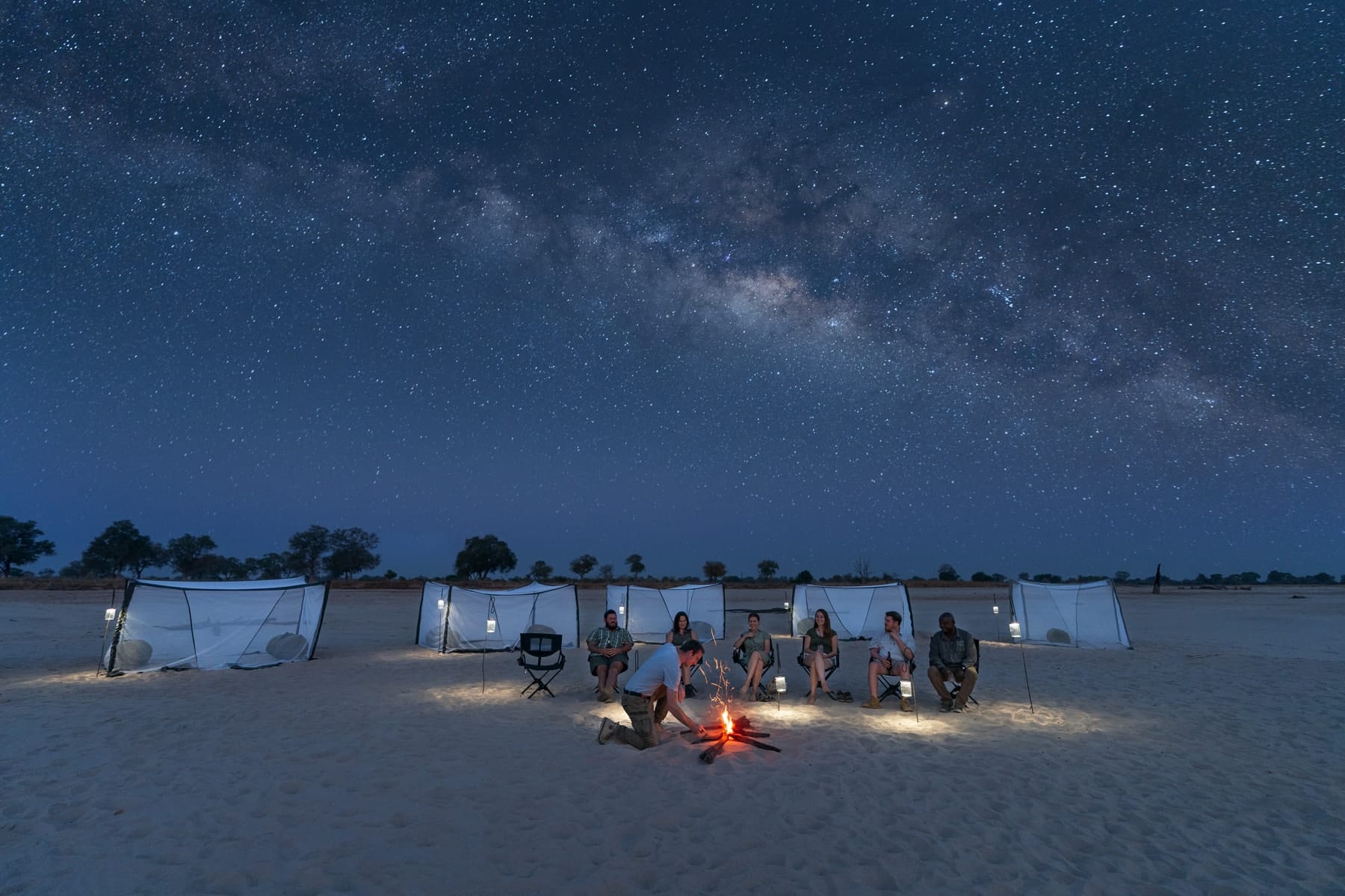 TIME + TIDE CHINZOMBO Zambie observation des étoiles